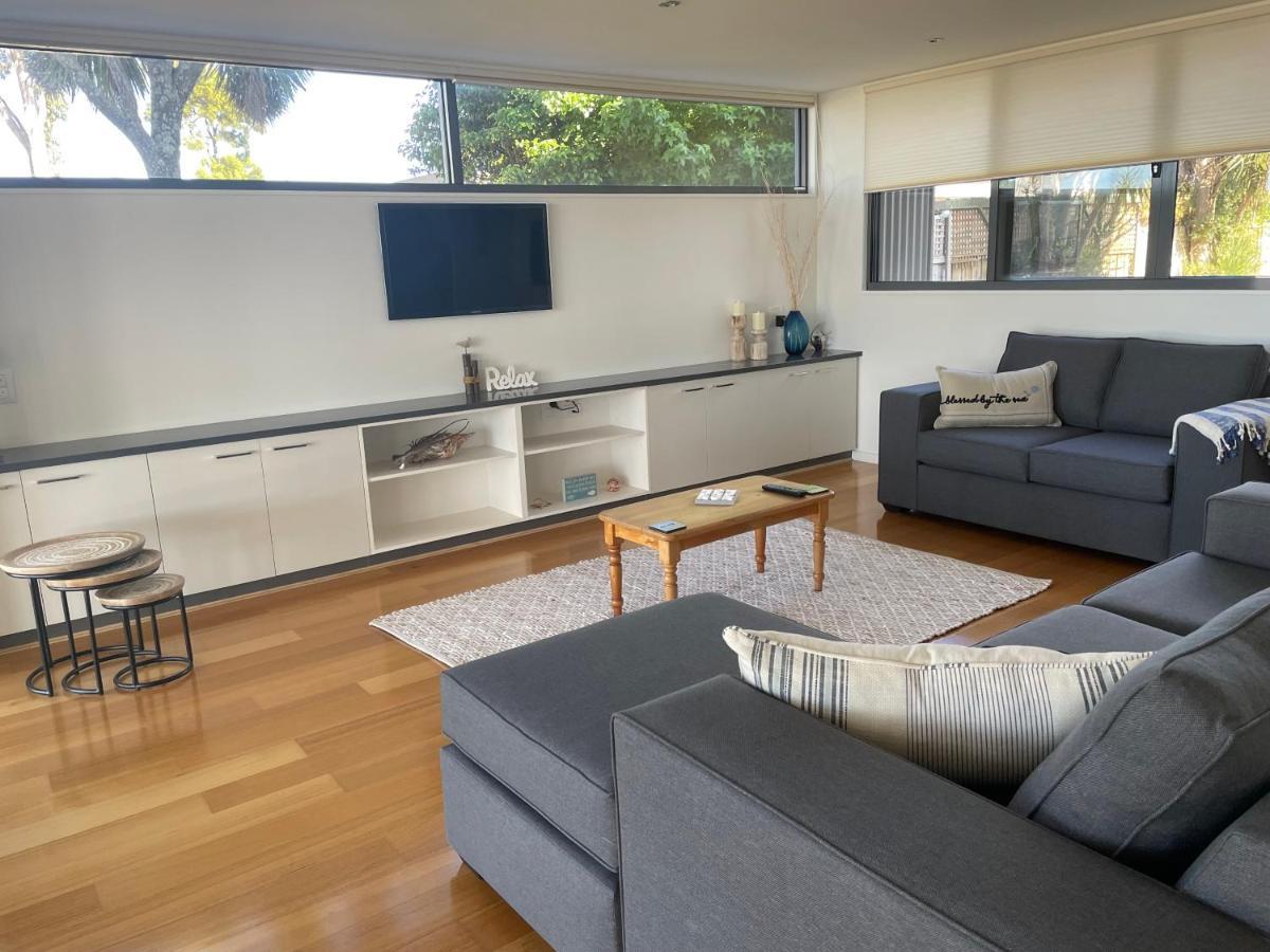 Gull Apartment Strahan Extérieur photo