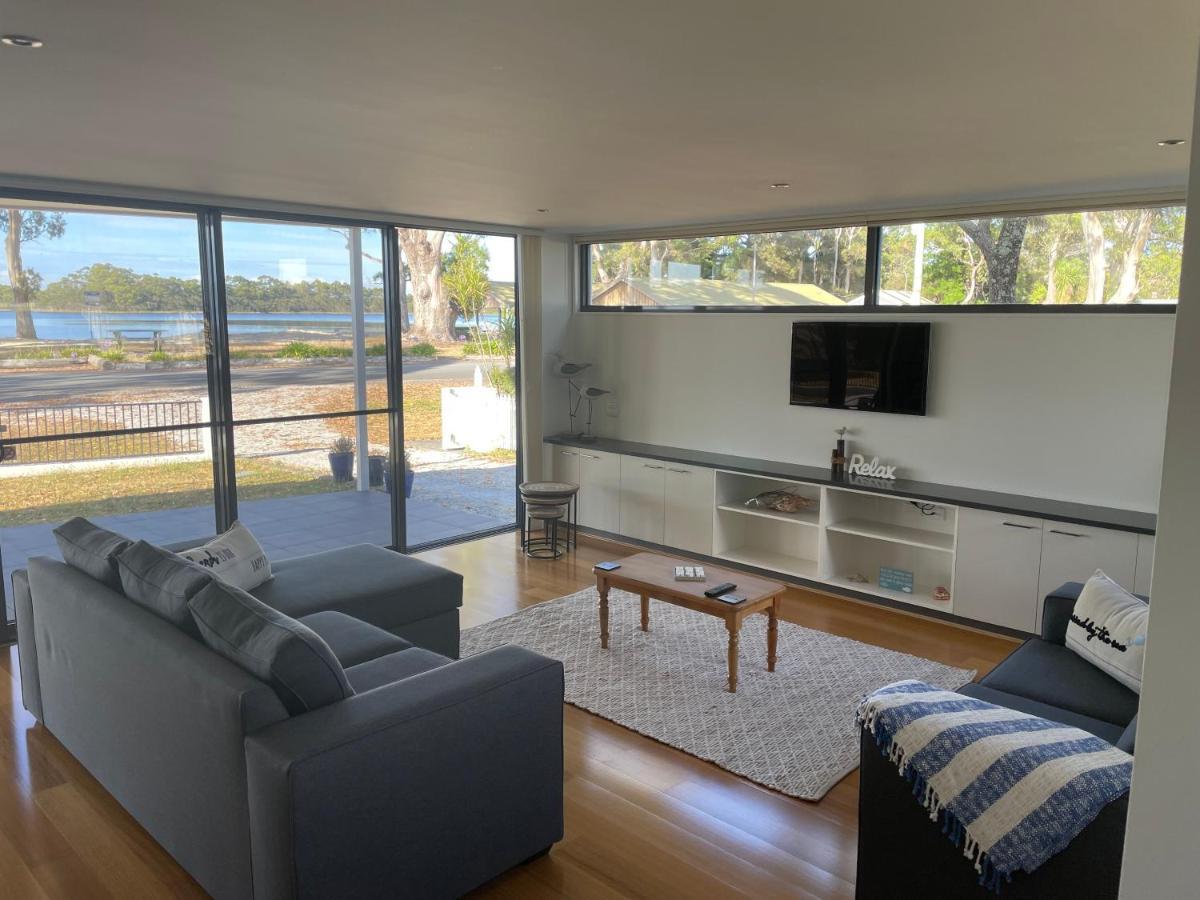 Gull Apartment Strahan Extérieur photo